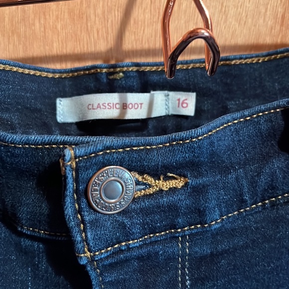 Levi’s Women’s Jeans - Picture 4 of 5